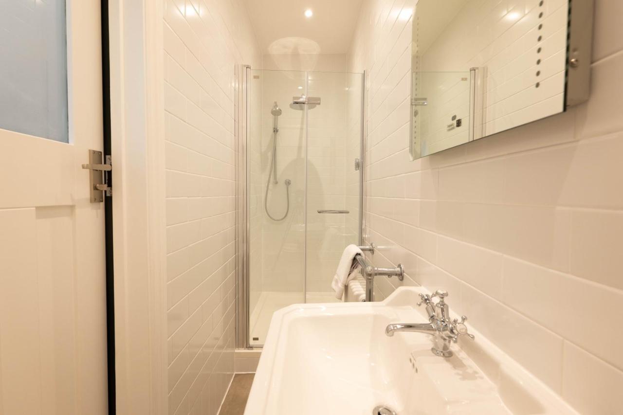 The Wishful Thinker Hotel Lenham Bagian luar foto